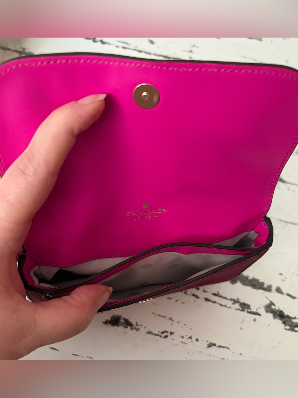 Kate Spade New York Pink Glitter Crossbody Shoulder Bag with Gold Chain Strap - Picture 4 of 6